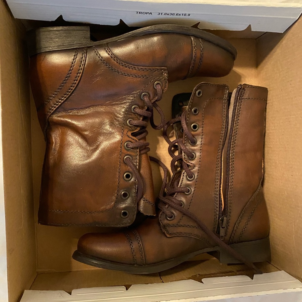 Steve Madden Troopa boots -Size 6. (Women’s)